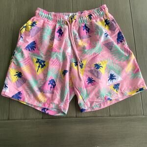 Free Planet Men’s Swim Trunks • Medium • Pink Retro Tropical Palm Print Pockets